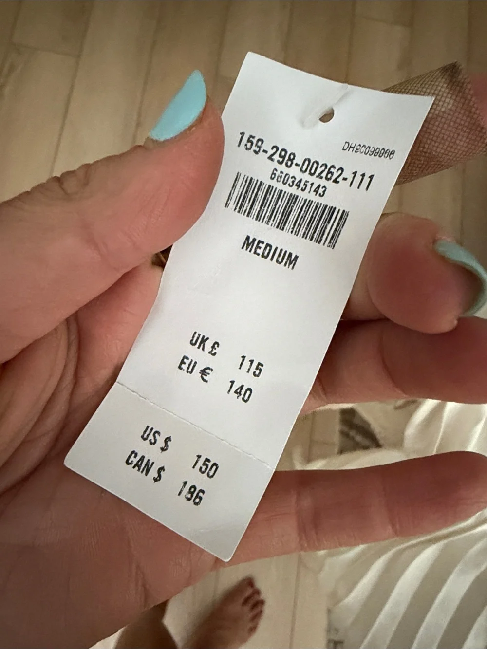 Abercrombie & Fitch medium large